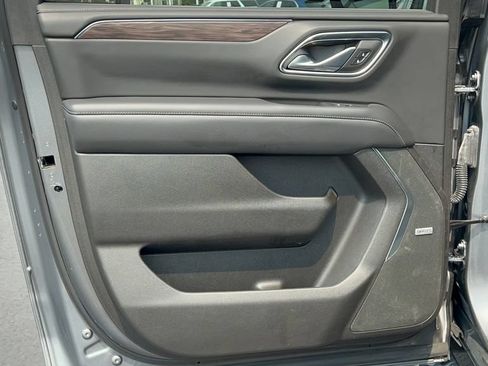Used 2021 Chevrolet Suburban Z71 w/ Max Trailering Package AWD/4WD image 35