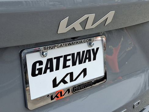 Certified 2022 Kia Sorento SX image 35