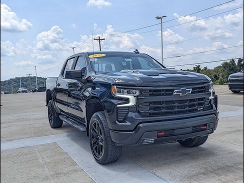 Used 2025 Chevrolet Silverado 1500 LT Trail Boss w/ Convenience Package II AWD/4WD image 5
