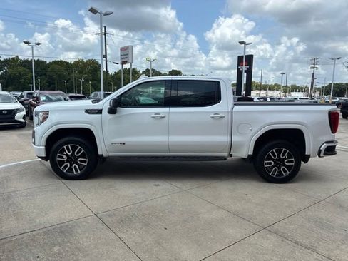 Used 2021 GMC Sierra 1500 AT4 w/ AT4 Premium Package AWD/4WD image 4