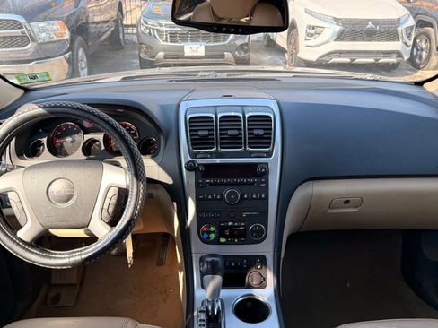 Used 2012 GMC Acadia SLT image 16