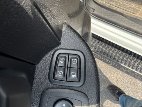 Used 2024 RAM 2500 Tradesman w/ Safety Group AWD/4WD image 17