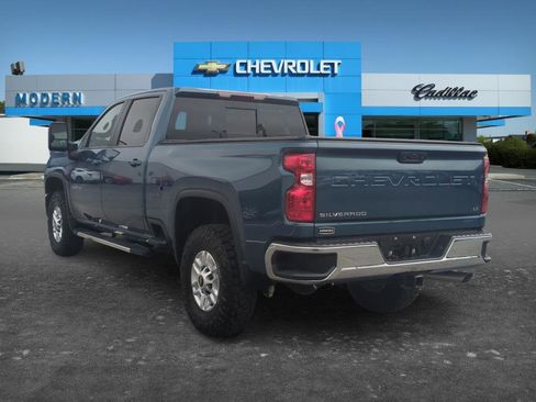 Used 2025 Chevrolet Silverado 2500 LT AWD/4WD image 3