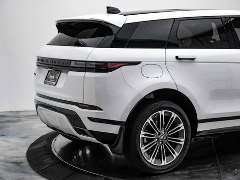 Used 2024 Land Rover Range Rover Evoque Dynamic SE image 16