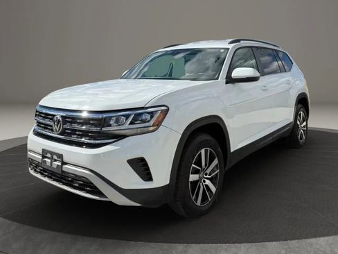 Used 2022 Volkswagen Atlas SE FWD image 3