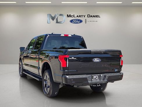 Used 2024 Ford F150 Lightning XLT AWD/4WD image 4