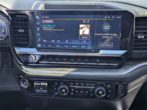 Used 2022 Chevrolet Silverado 1500 LTZ w/ LTZ Convenience Package II image 18