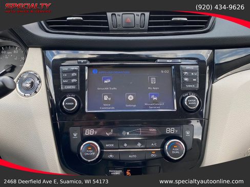 Used 2018 Nissan Rogue Sport SV w/ SV Technology Package AWD/4WD image 22