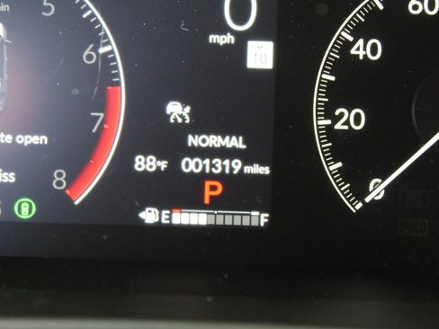 Used 2026 Honda CR-V LX image 8