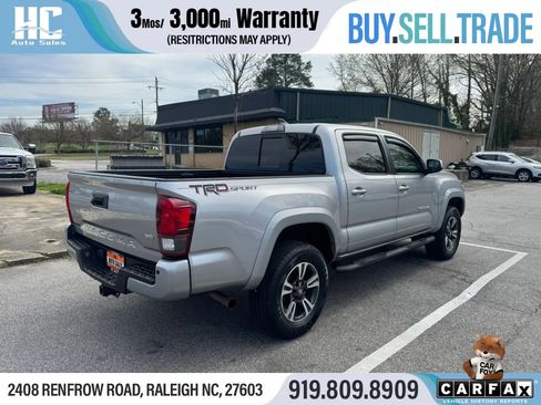 Used 2019 Toyota Tacoma TRD Sport w/ Technology Package image 5