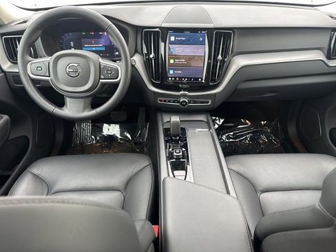 Certified 2025 Volvo XC60 B5 Core image 16