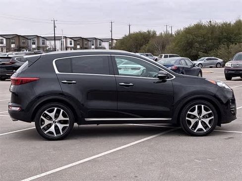 Used 2017 Kia Sportage SX image 7