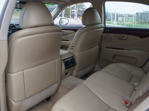 Used 2007 Lexus LS 460 image 11