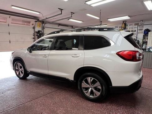 Used 2019 Subaru Ascent Premium AWD/4WD image 2
