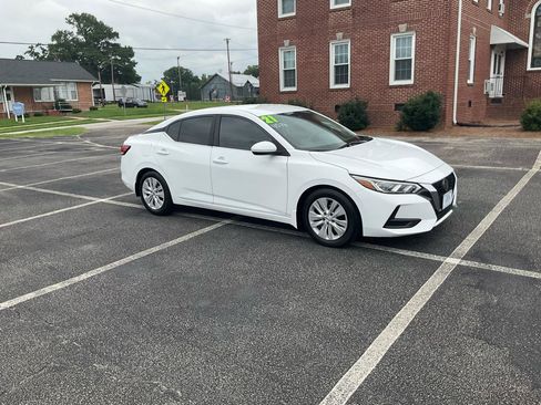Used 2021 Nissan Sentra S FWD image 2