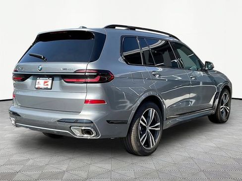 Used 2024 BMW X7 xDrive40i w/ M Sport Package AWD/4WD image 7