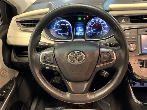 Used 2015 Toyota Avalon XLE Touring image 19