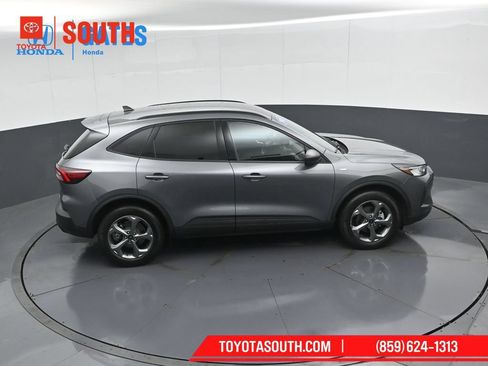 Used 2025 Ford Escape ST-Line AWD/4WD image 46