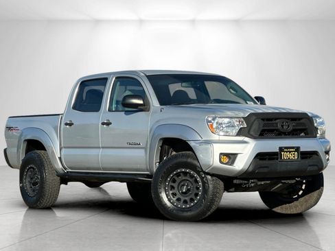 Used 2013 Toyota Tacoma 4x4 Double Cab w/ TRD Off-Road Pkg image 1
