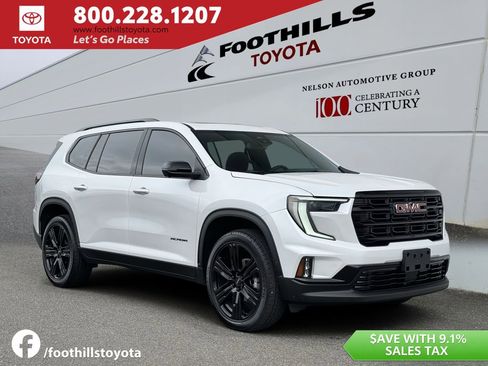 Used 2025 GMC Acadia Elevation w/ Elevation Premium Package AWD/4WD image 1