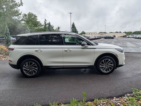 Used 2020 Lincoln Corsair AWD w/ Equipment Group 101A image 6