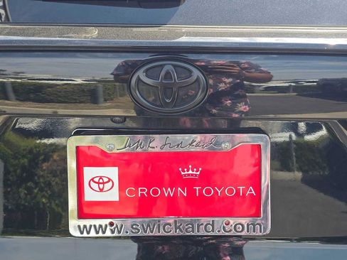 Used 2023 Toyota RAV4 XLE Premium FWD image 13