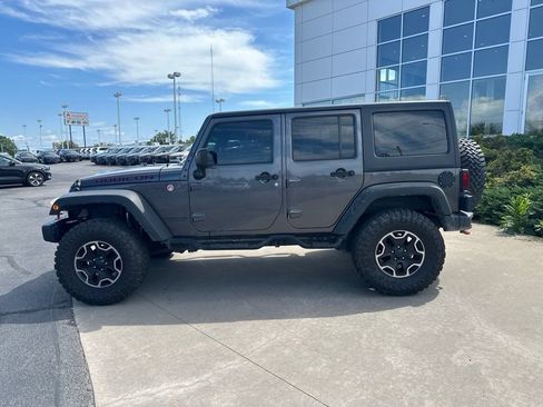 Used 2016 Jeep Wrangler Unlimited Rubicon AWD/4WD image 8
