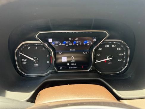 Certified 2021 GMC Yukon SLT w/ SLT Premium Package AWD/4WD image 28