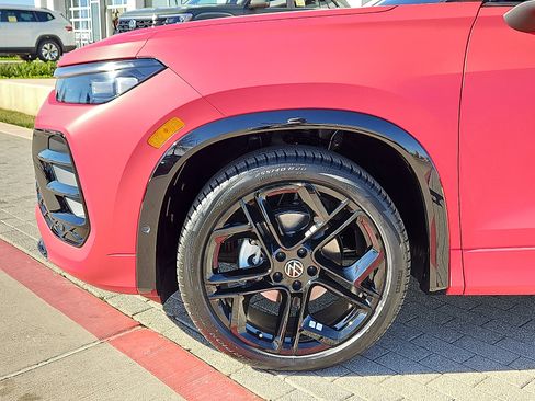 New 2026 Volkswagen Tiguan SE R-Line image 6