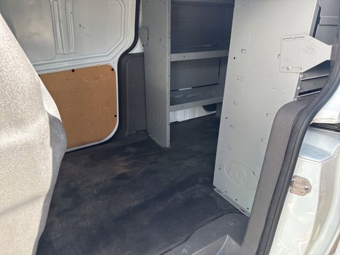Used 2022 Ford Transit Connect XLT FWD image 11