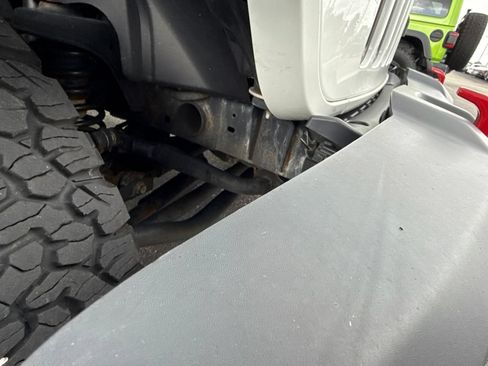 Used 2020 Jeep Wrangler Unlimited Rubicon AWD/4WD image 9