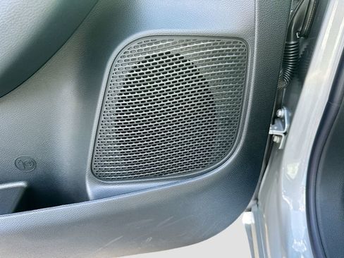 New 2026 Chrysler Pacifica Select w/ S Appearance Package image 18