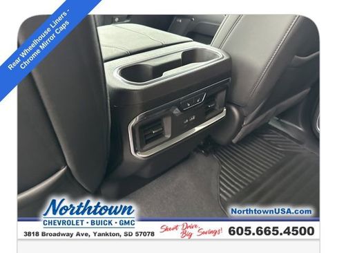 Used 2024 Chevrolet Silverado 2500 LTZ w/ LTZ Premium Package image 19