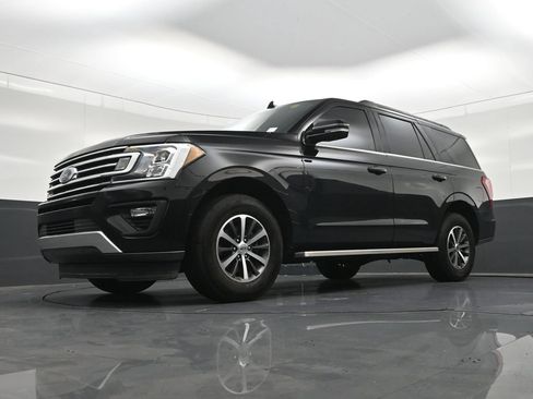Used 2020 Ford Expedition XLT w/ Equipment Group 201A RWD image 23