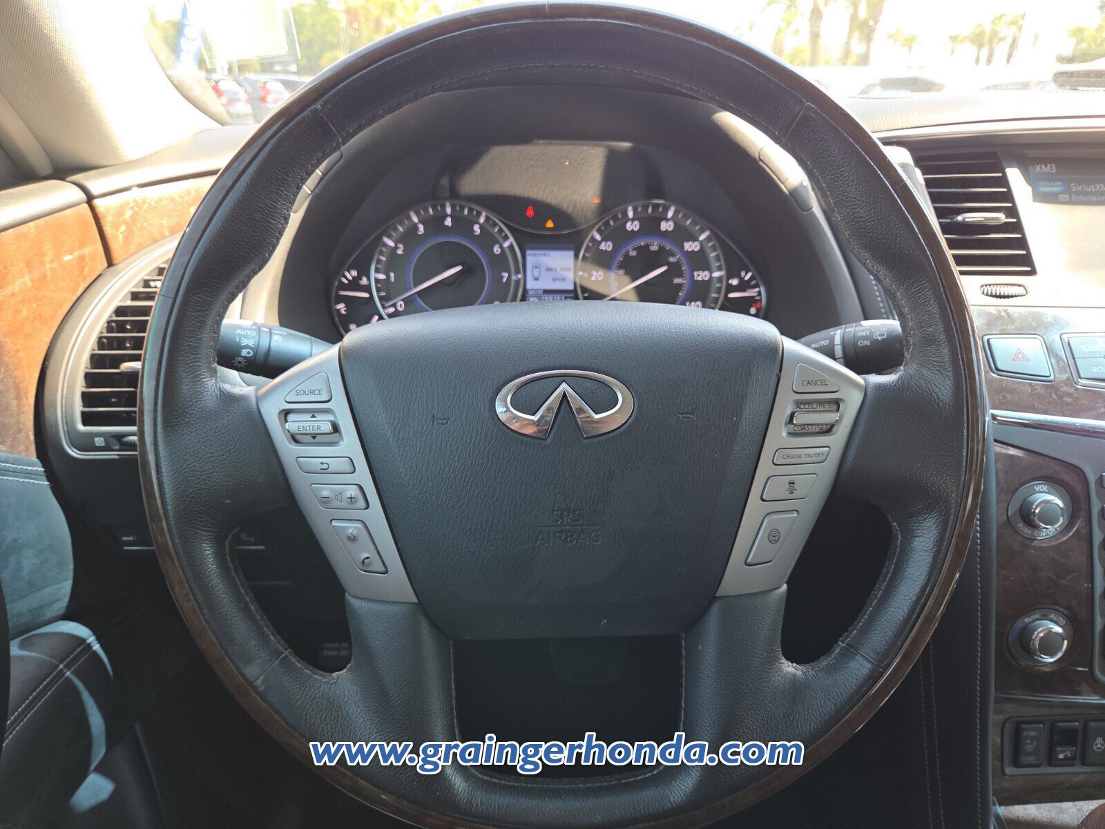 Used 2017 INFINITI QX80 2WD w/ Driver Assistance Package image 14