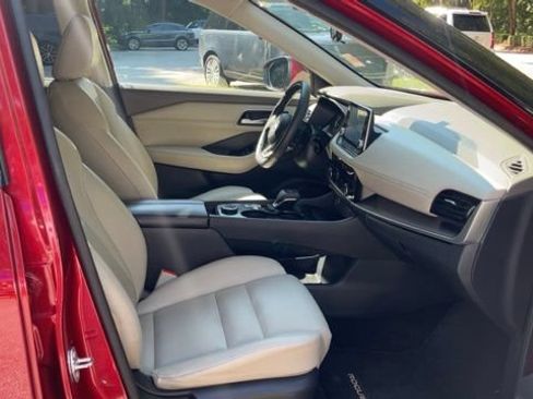 Used 2021 Nissan Rogue SV w/ Premium Package AWD/4WD image 11