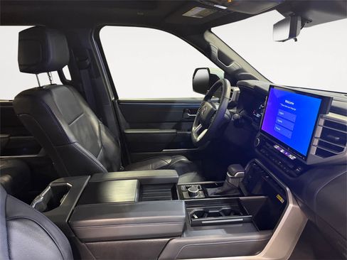 Used 2024 Toyota Tundra Platinum image 16