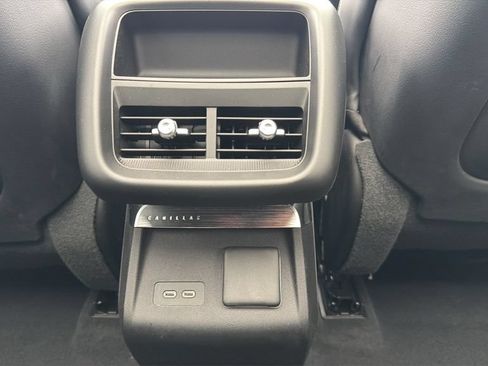 Used 2025 Cadillac Lyriq Sport AWD/4WD image 18