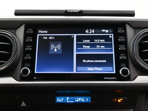 Used 2021 Toyota Tacoma TRD Off-Road AWD/4WD image 29