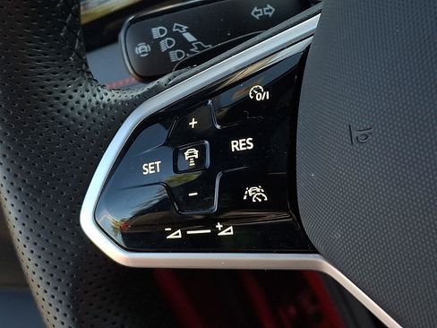 Used 2025 Volkswagen Jetta GLI Autobahn FWD image 21