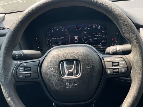 Used 2025 Honda Accord SE image 12