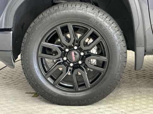 Used 2022 GMC Sierra 1500 Elevation w/ Elevation Premium Package RWD image 13