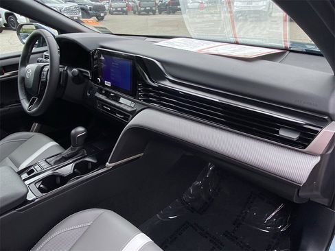 Certified 2025 Toyota Camry SE image 16