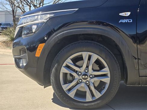 Certified 2021 Kia Seltos LX image 14