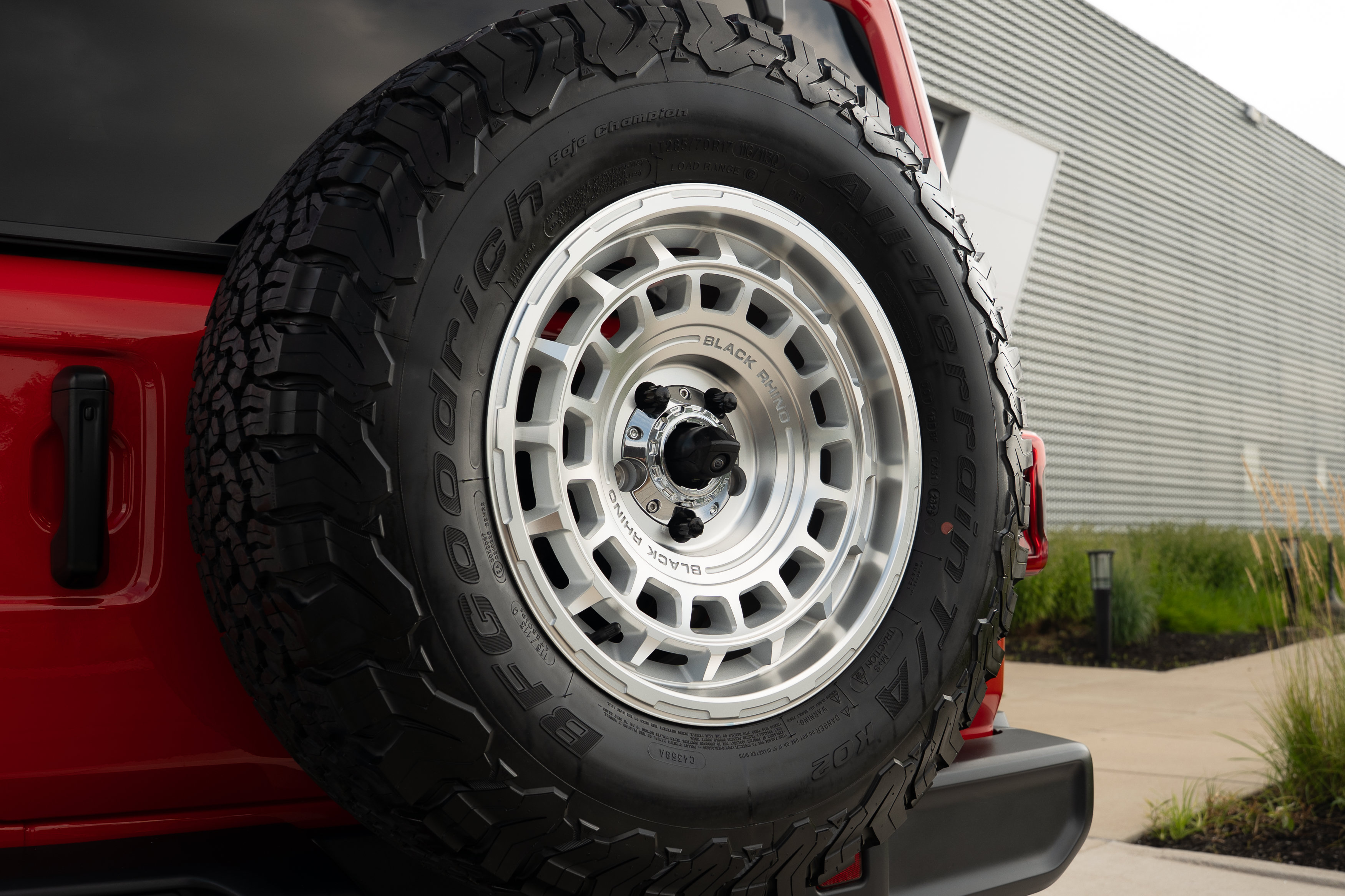 Used 2026 Jeep Wrangler Rubicon AWD/4WD image 25