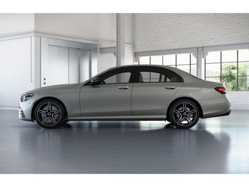 Certified 2022 Mercedes-Benz E 350 4MATIC Sedan image 35