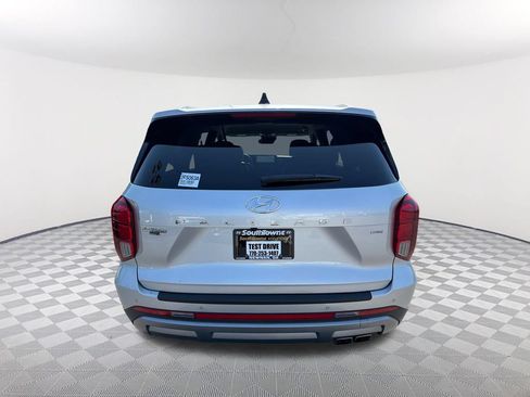 Used 2024 Hyundai Palisade SEL AWD/4WD image 6