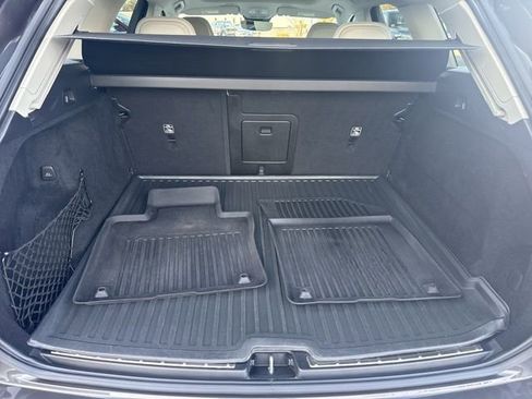 Used 2022 Volvo XC60 B6 Inscription w/ Advanced Package image 32