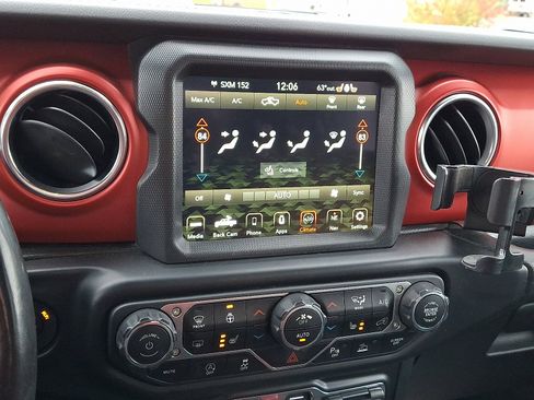 Used 2021 Jeep Gladiator Rubicon image 15