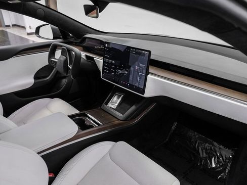 Used 2023 Tesla Model S image 14